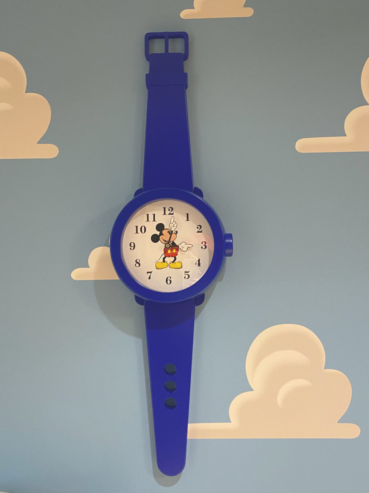 ミッキーの時計型壁掛け時計